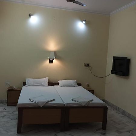 Sarnath Motel And Resort Varanasi Exterior photo